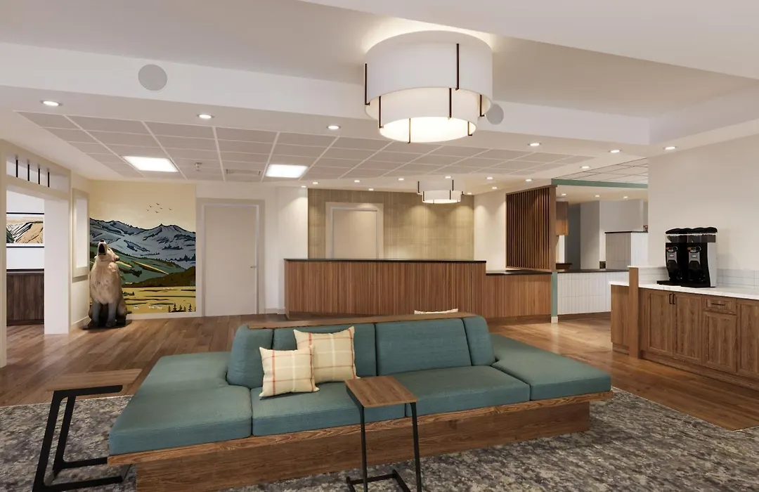 Gray Wolf Inn & Suites-1