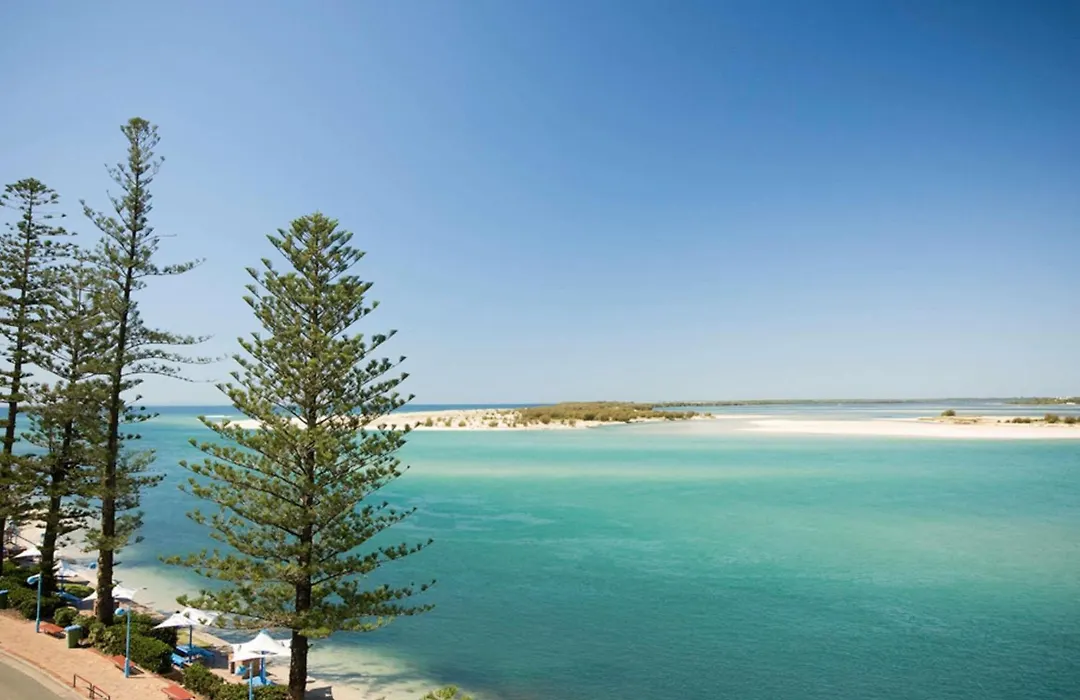 Breakfree Grand Pacific-1