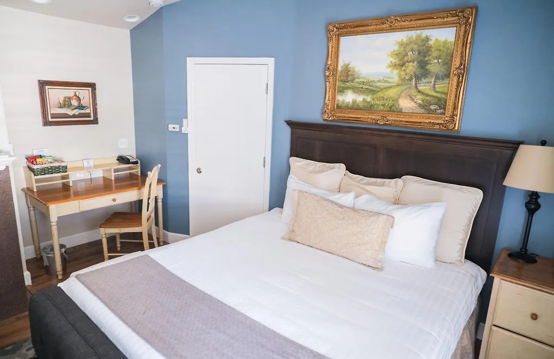 Grass Valley Courtyard Suites-1