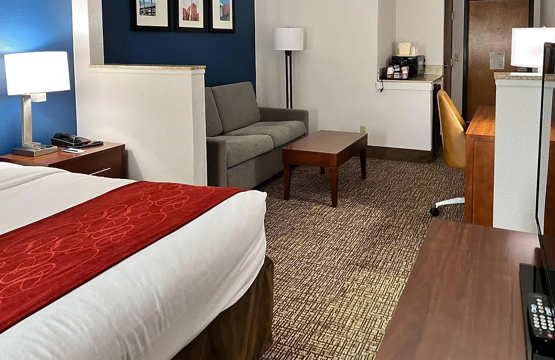 Comfort Suites Louisville East-1