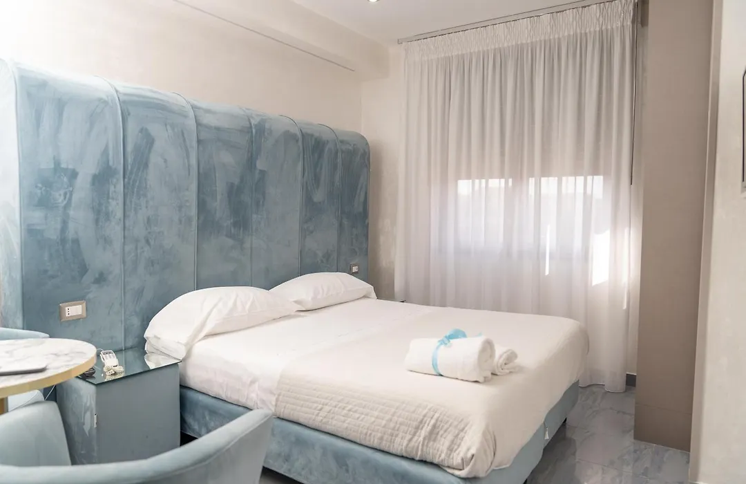 Hotel Paradiso-1