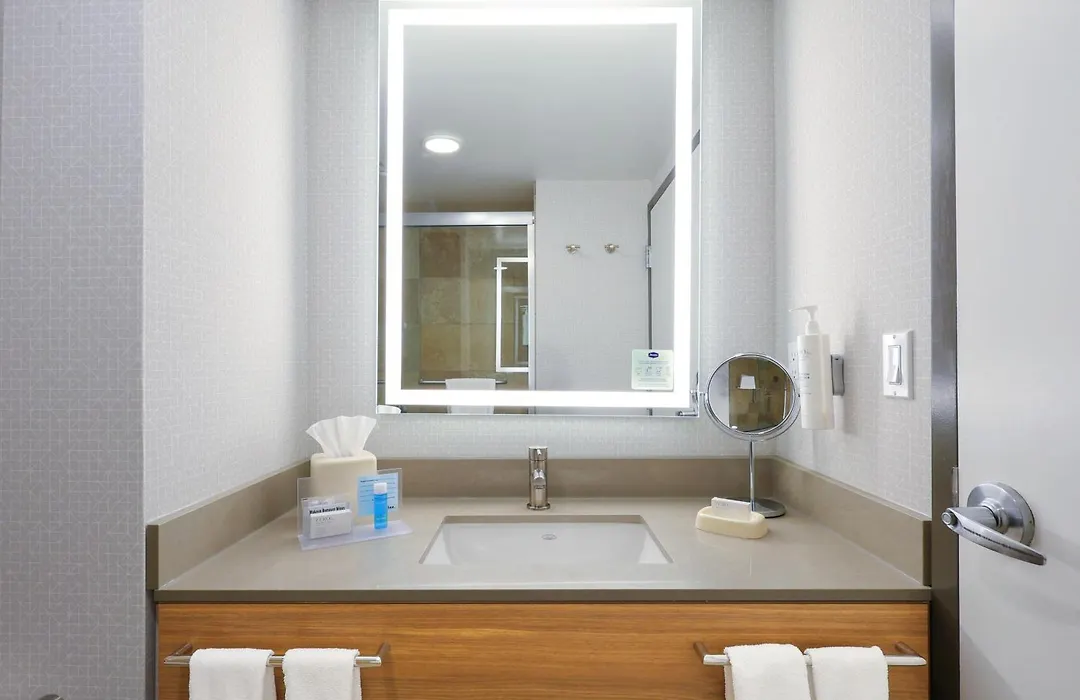 Hampton Inn Miami-Coconut Grove/Coral Gables-1