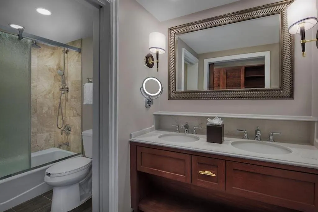 Disney'S Yacht Club Resort-1
