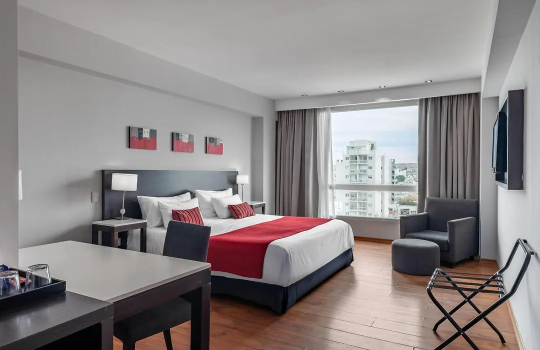 Dazzler By Wyndham Puerto Madryn-1