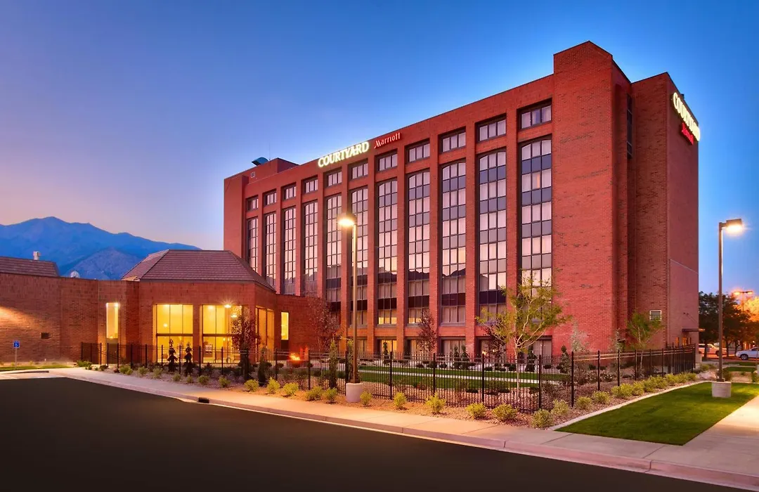 Courtyard By Marriott Ogden-1