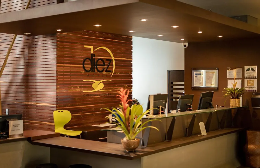 Diez Hotel Categoría Colombia-1