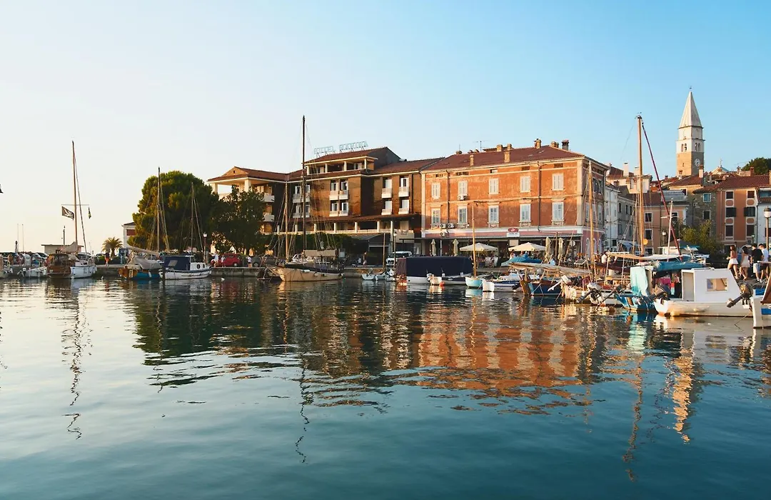 Hotel Marina-1