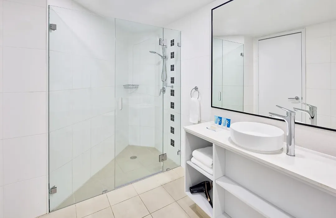 Meriton Suites Waterloo-1