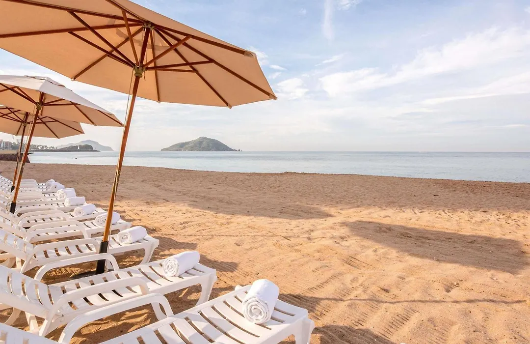 Park Royal Beach Mazatlán-1