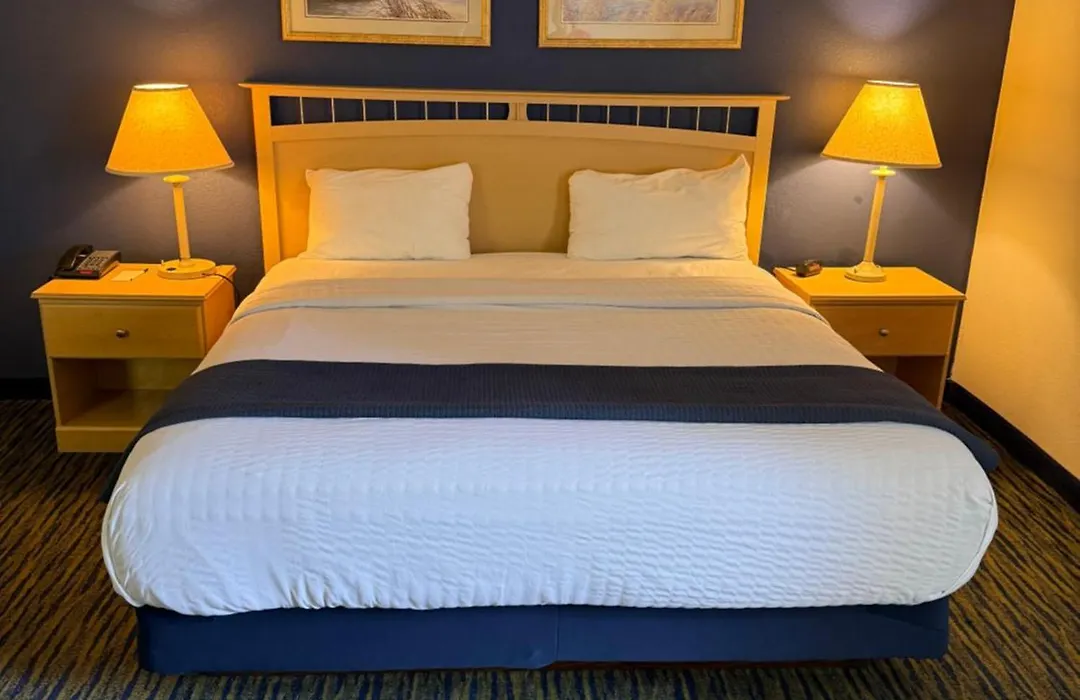 Ameristay Inn & Suites-1