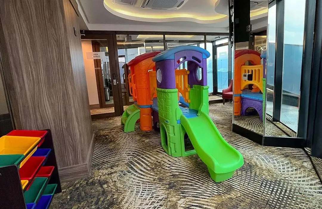 Safi Royal Luxury Metropolitan-1