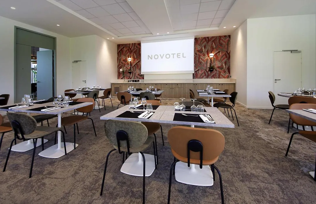Novotel Clermont-Ferrand-1