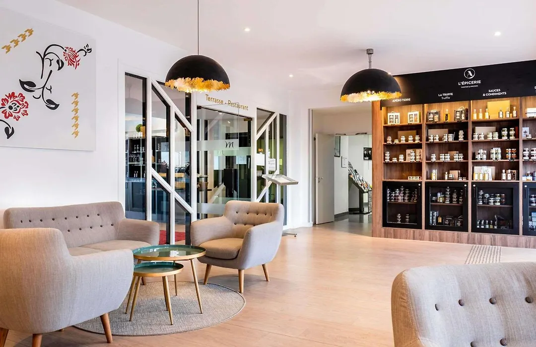Mercure Tours Sud-1