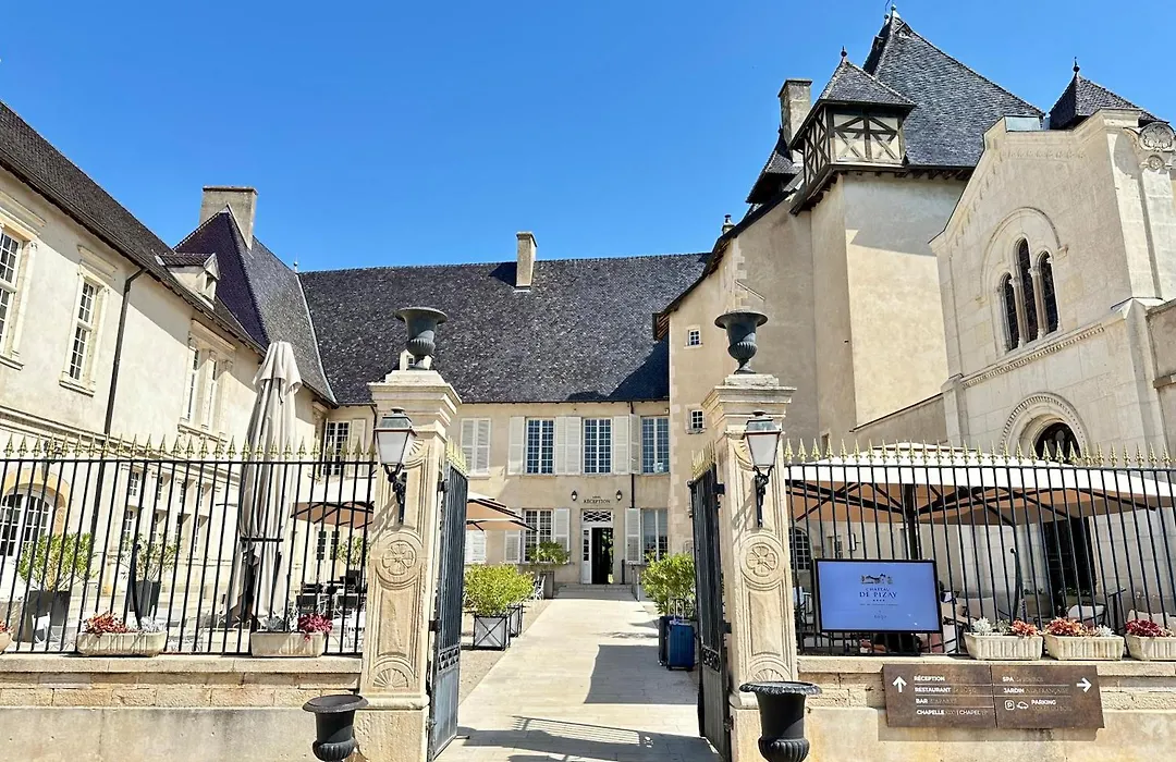 Chateau De Pizay-1