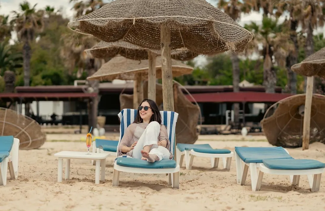 Yadis Hammamet-1
