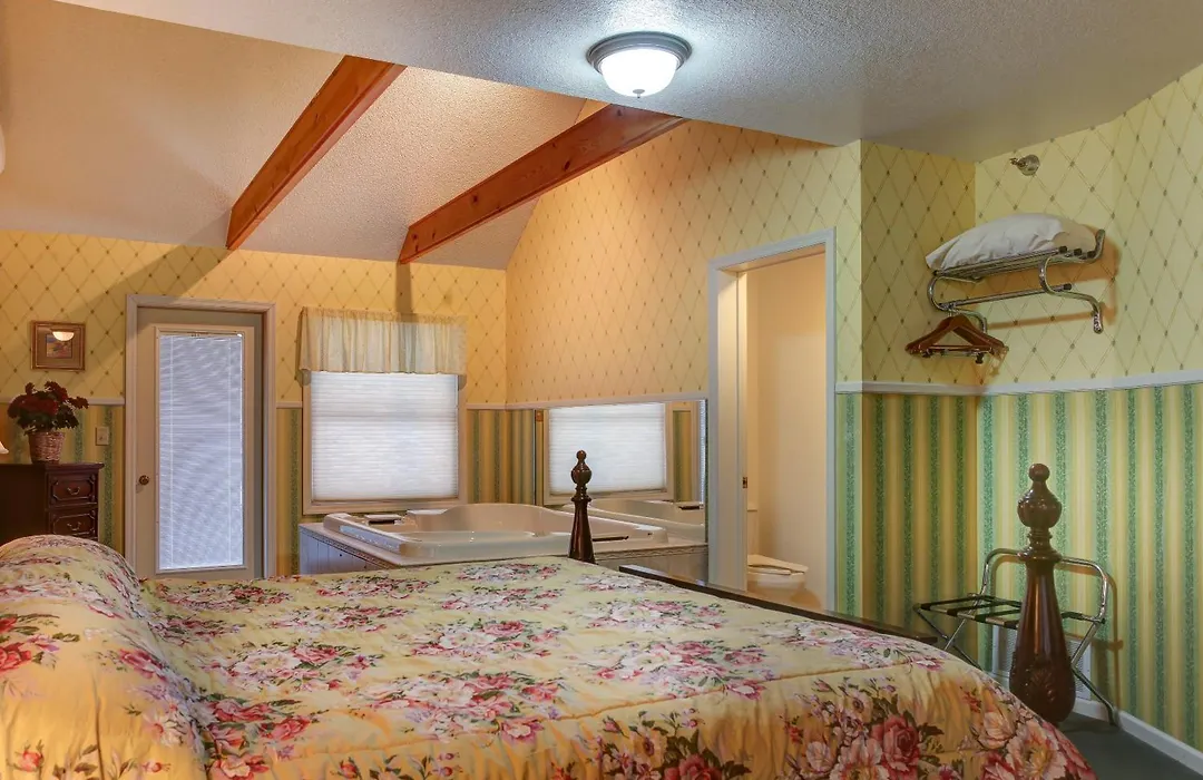 Afton House Inn-1