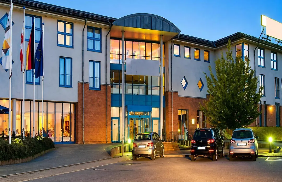 Sunday Hotel And Spa Wismar-1