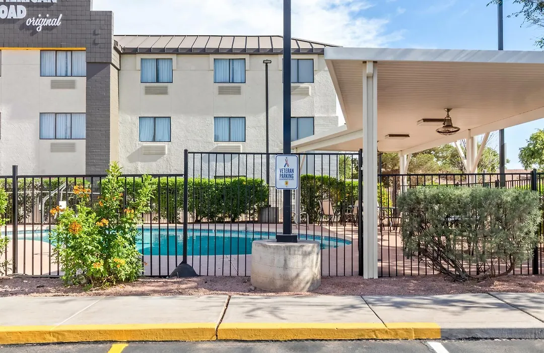 Super 8 By Wyndham Mesa Gilbert-1