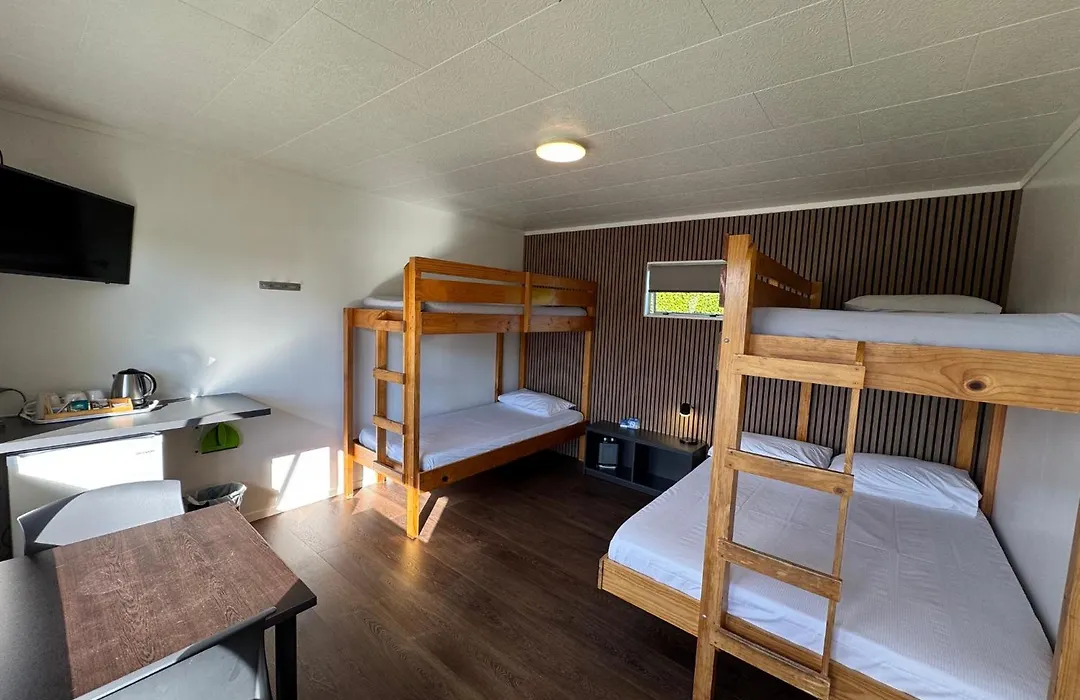 Cambridge Top 10 Holiday Park-1