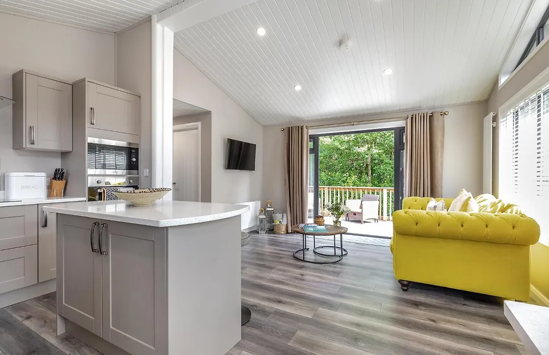 Charlesworth Lodges-1