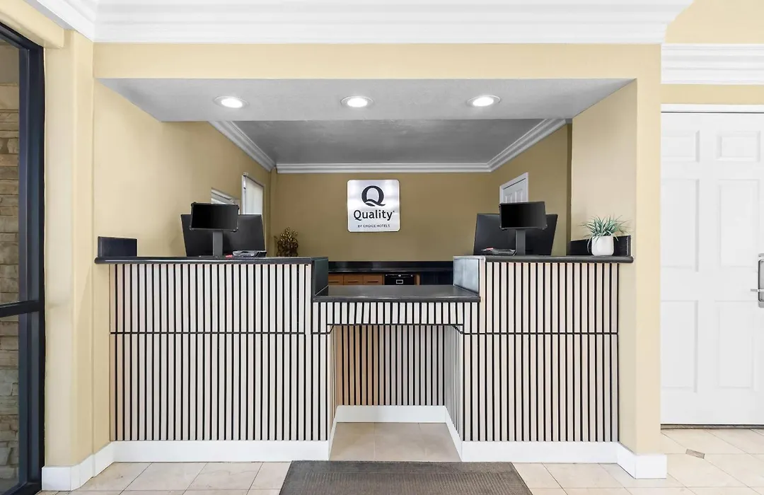 Quality Inn & Suites Santa Maria-1