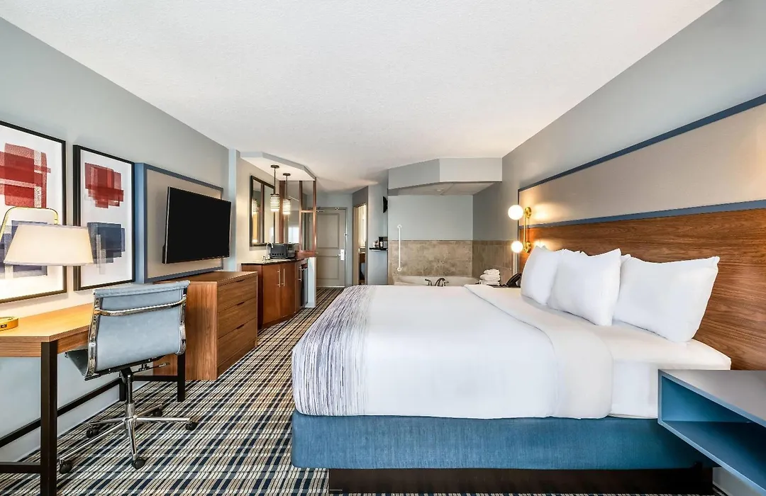 Americinn By Wyndham Fairfield-1