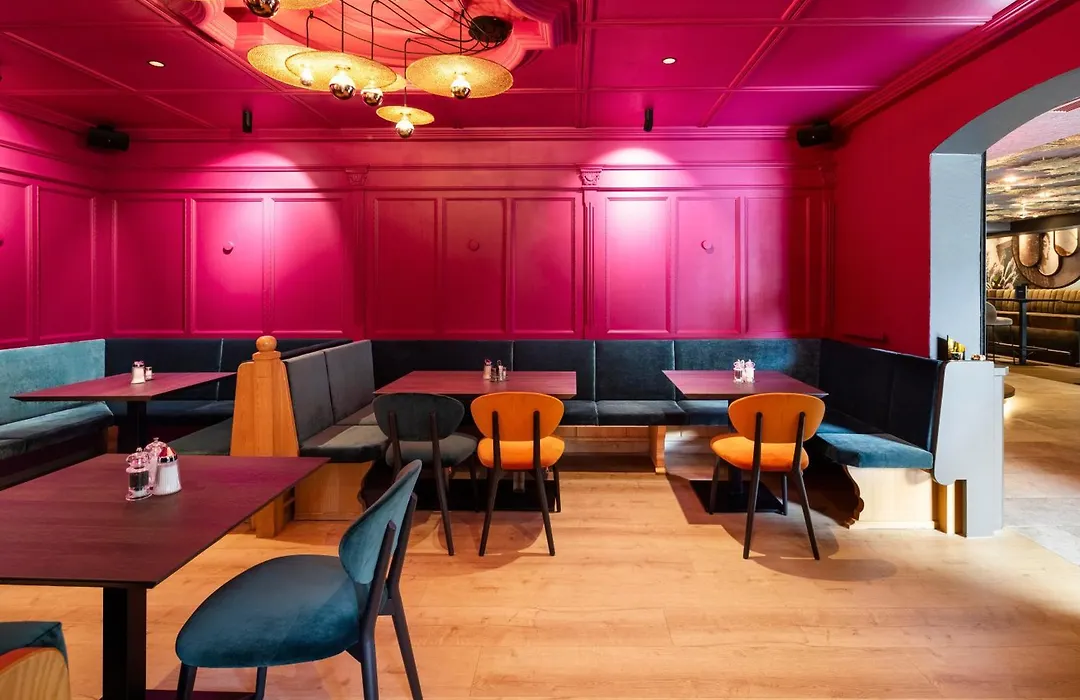Mygoodlife Hotel & Bar-1