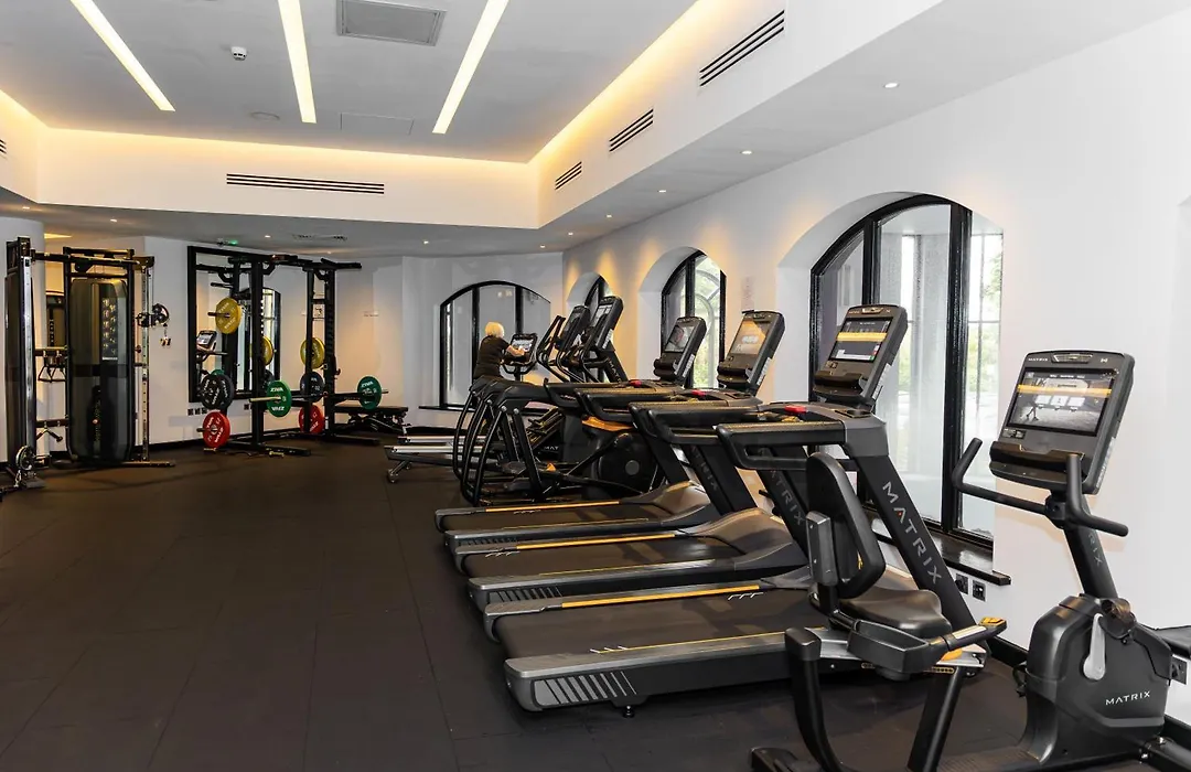 Crowne Plaza Gerrards Cross By Ihg-1