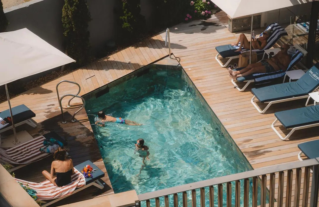 Les Elmes - Hotel & Spa-1