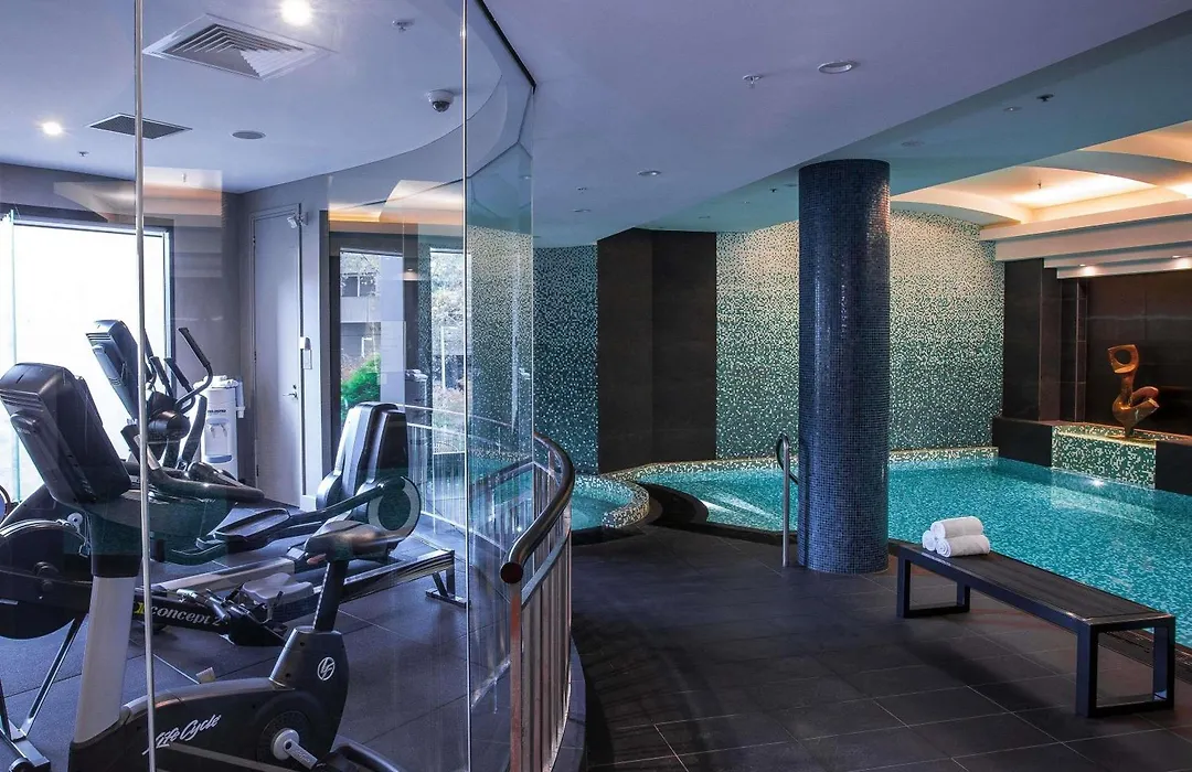 Quay West Suites Melbourne-1