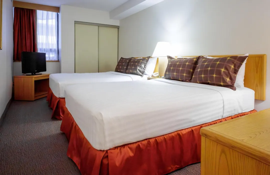 Cartier Place Suite Hotel-1