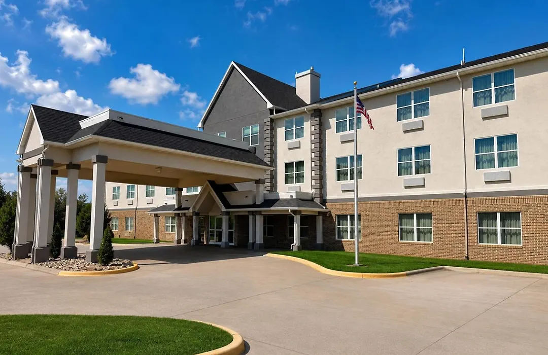 Heritage Hotel And Suites-1