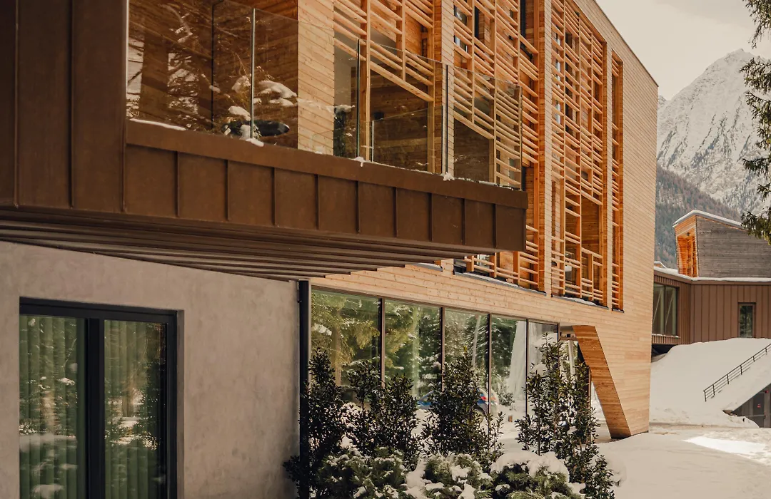 Aethos Hotel Monterosa-1