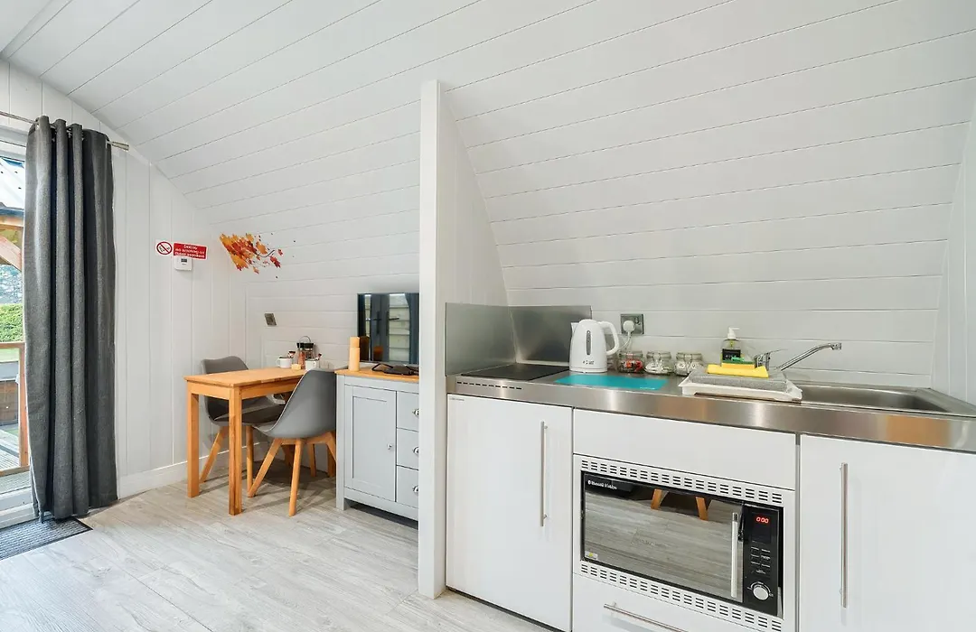 Bowbrook Lodges-1