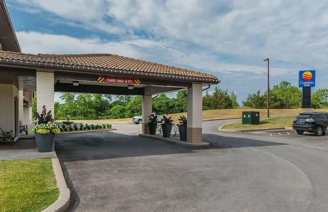 Comfort Inn Trenton-1