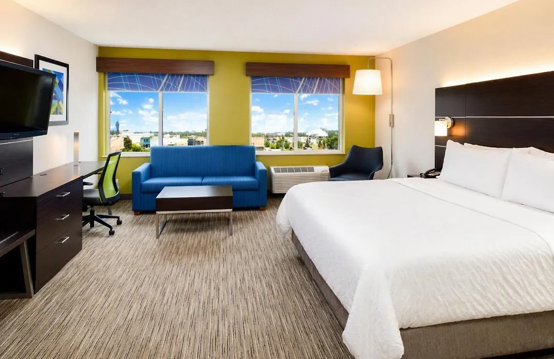 Holiday Inn Express Wixom By Ihg-1