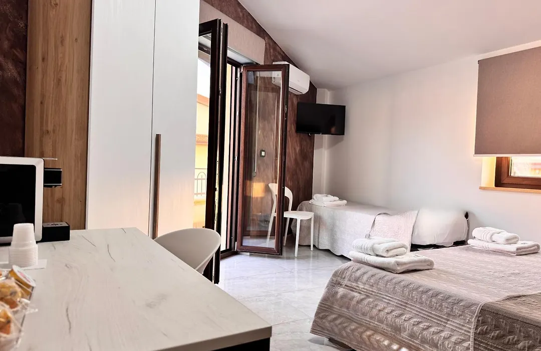 B&B Golden House & Spa-1