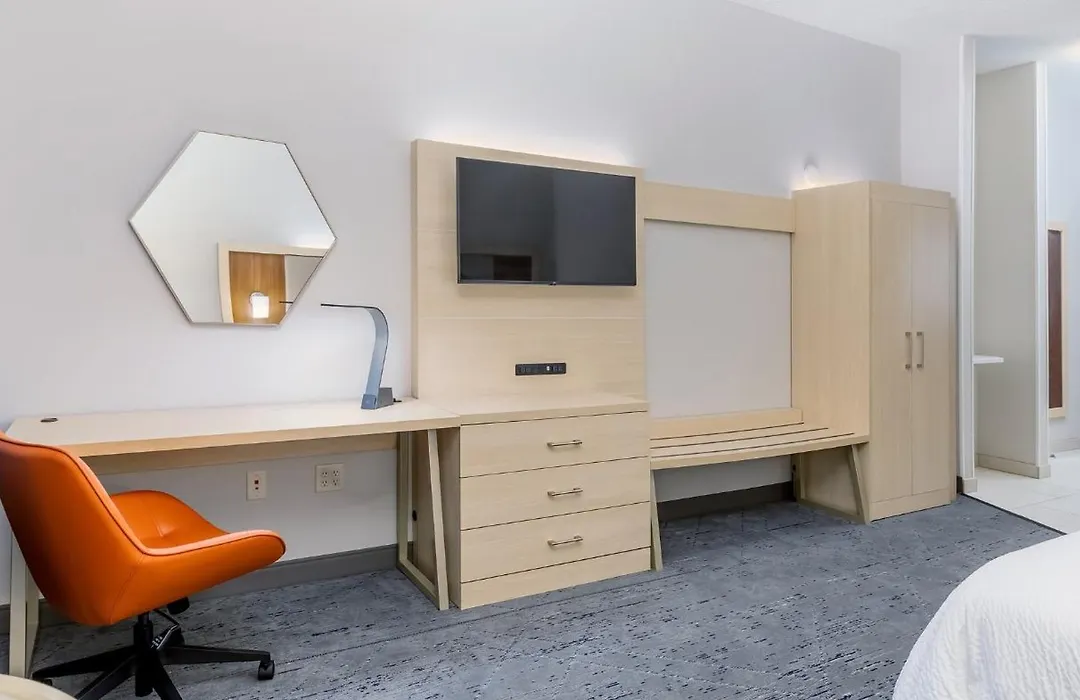 Holiday Inn Express & Suites Medford-Central Point-1