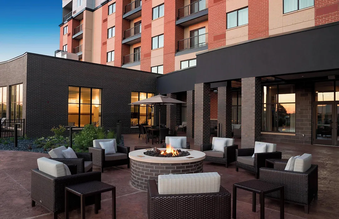 Courtyard By Marriott Mt. Pleasant At Central Michigan University-1