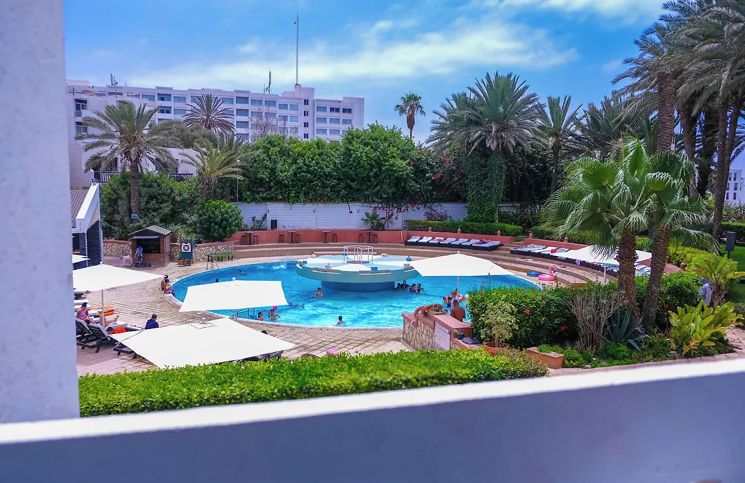 Hamilton Agadir-1