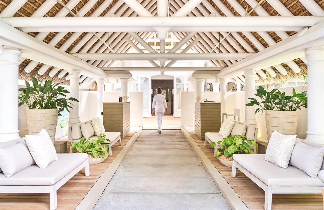 Lux* Belle Mare Resort & Villas-1