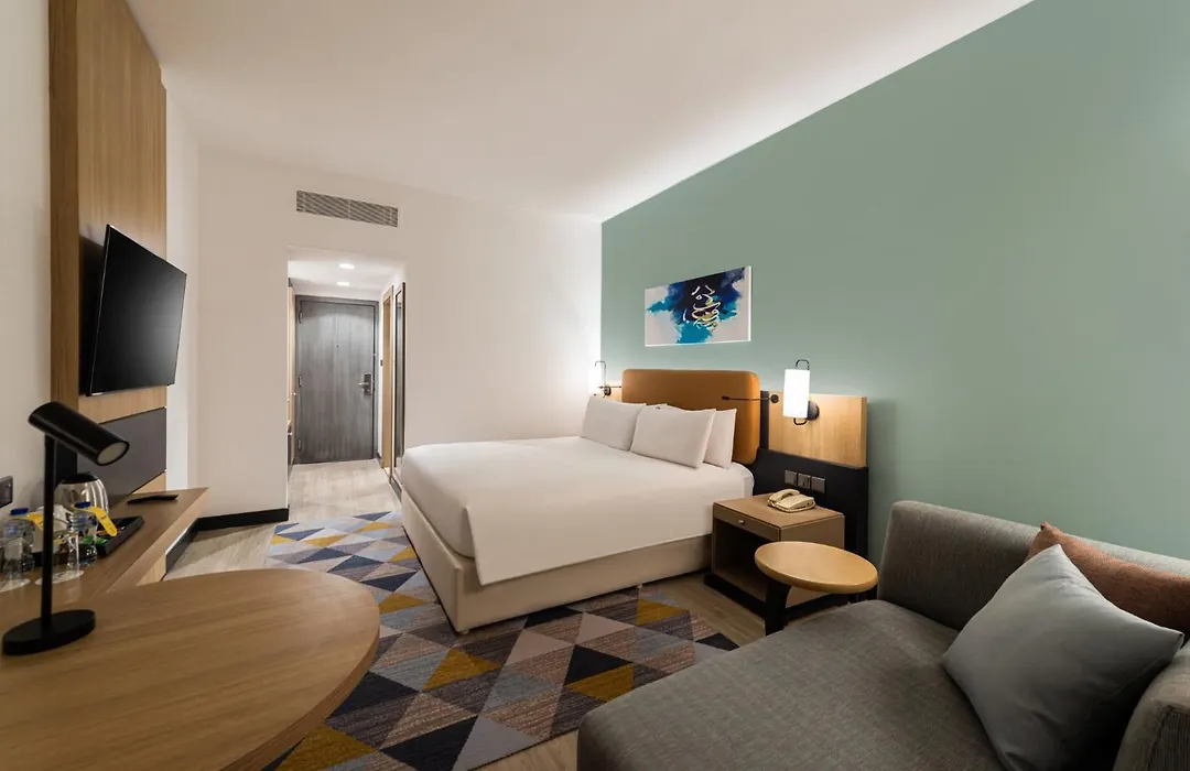 Holiday Inn Riyadh Al Qasr By Ihg-1