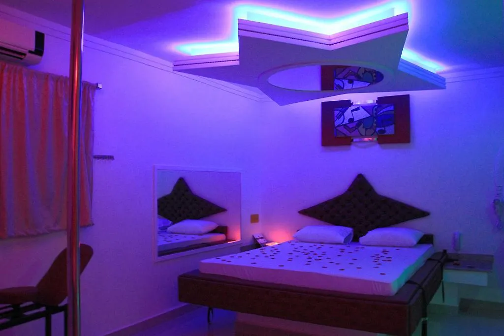 Motel Vitoria (Adults Only)-1