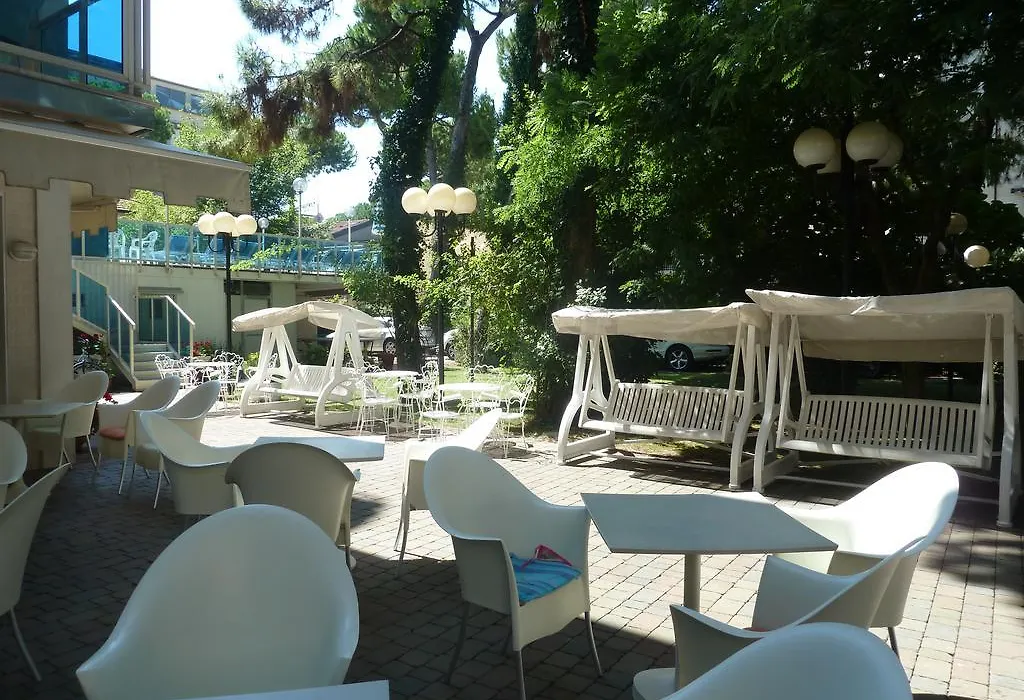 Hotel Astra-1