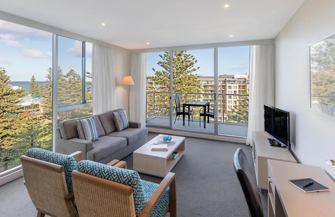 Oaks Glenelg Liberty Suites-1
