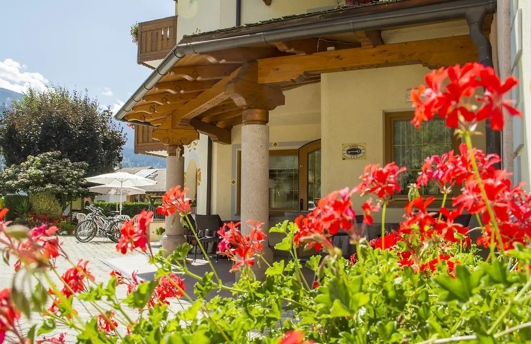 Hotel Genzianella-1