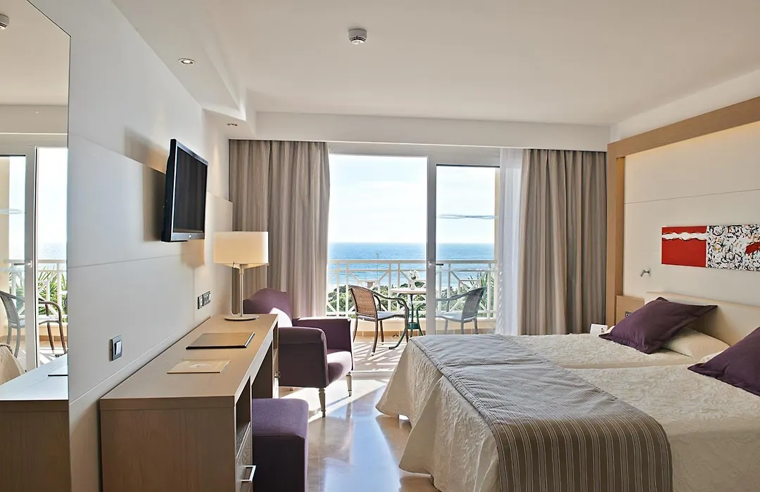 Hipotels Playa La Barrosa - Adults Only-1