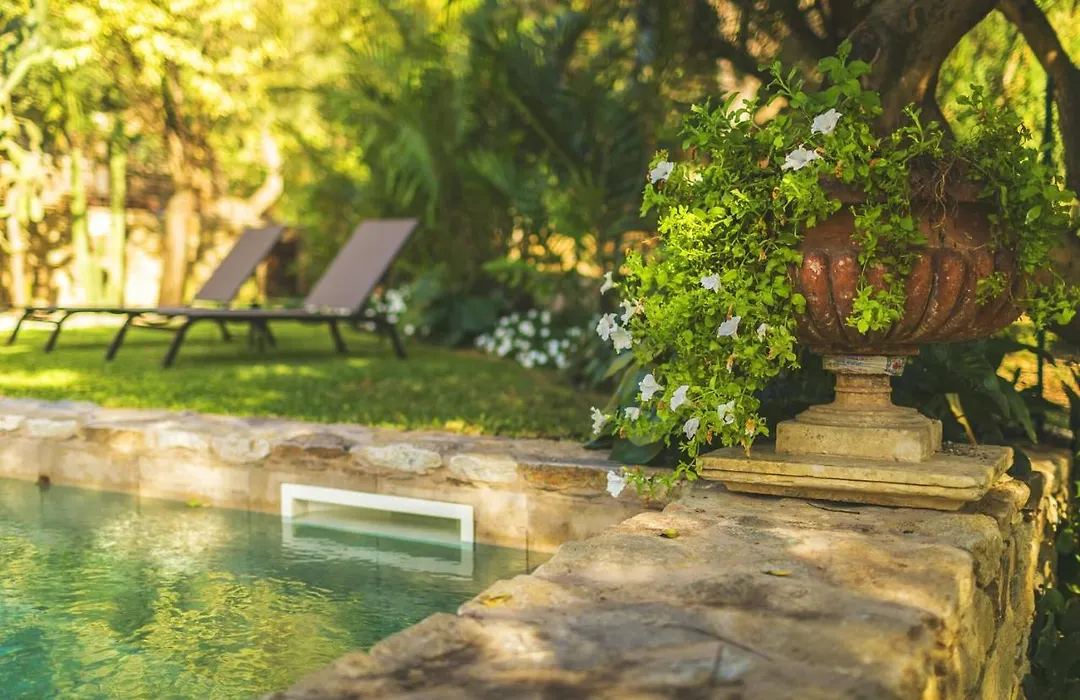 Ngonia Bay Boutique Hotel-1