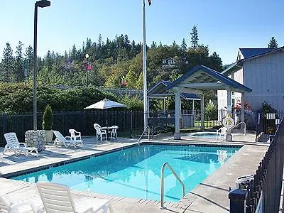 Edgewater Inn Shady Cove-1
