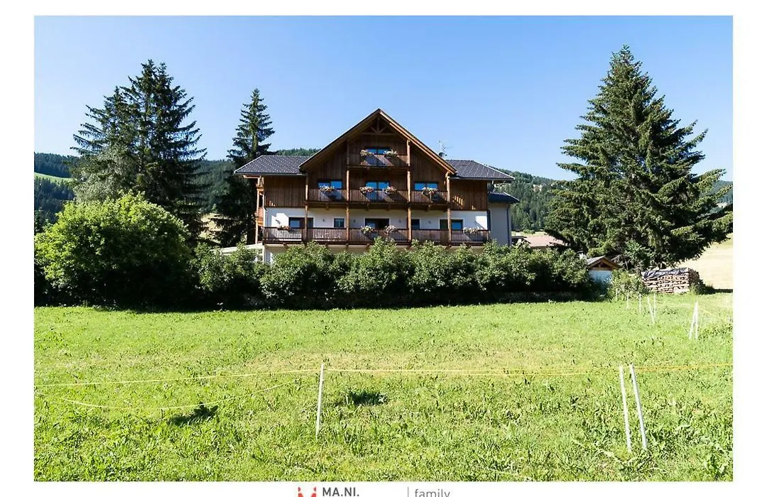 Garni Appartments Helvetia-1